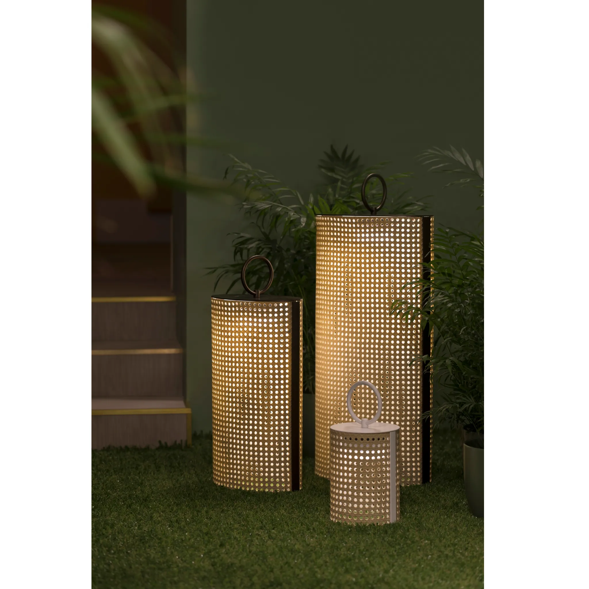 Lacquered Metal Outdoor Lantern | Contardi Clara