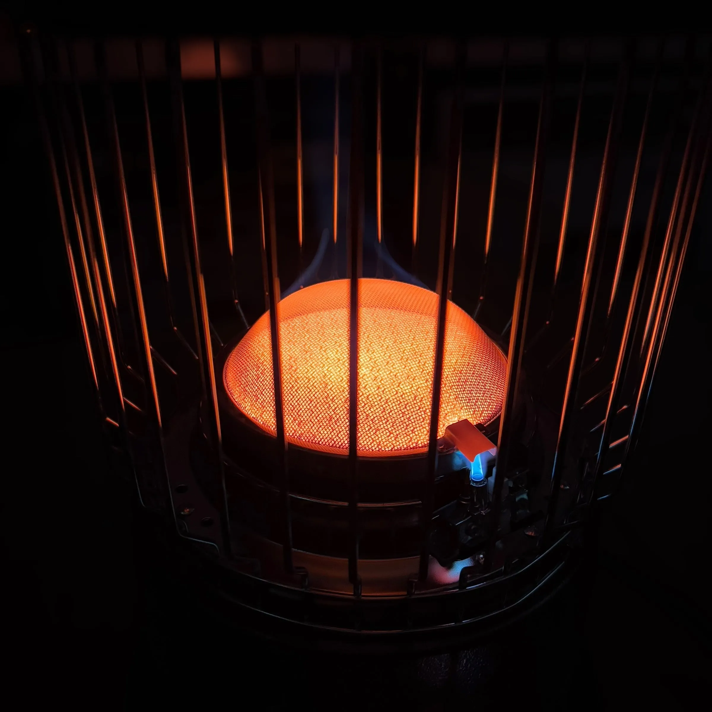 Lot Imported 2-in-1 Gass Heater & Cooker 88B