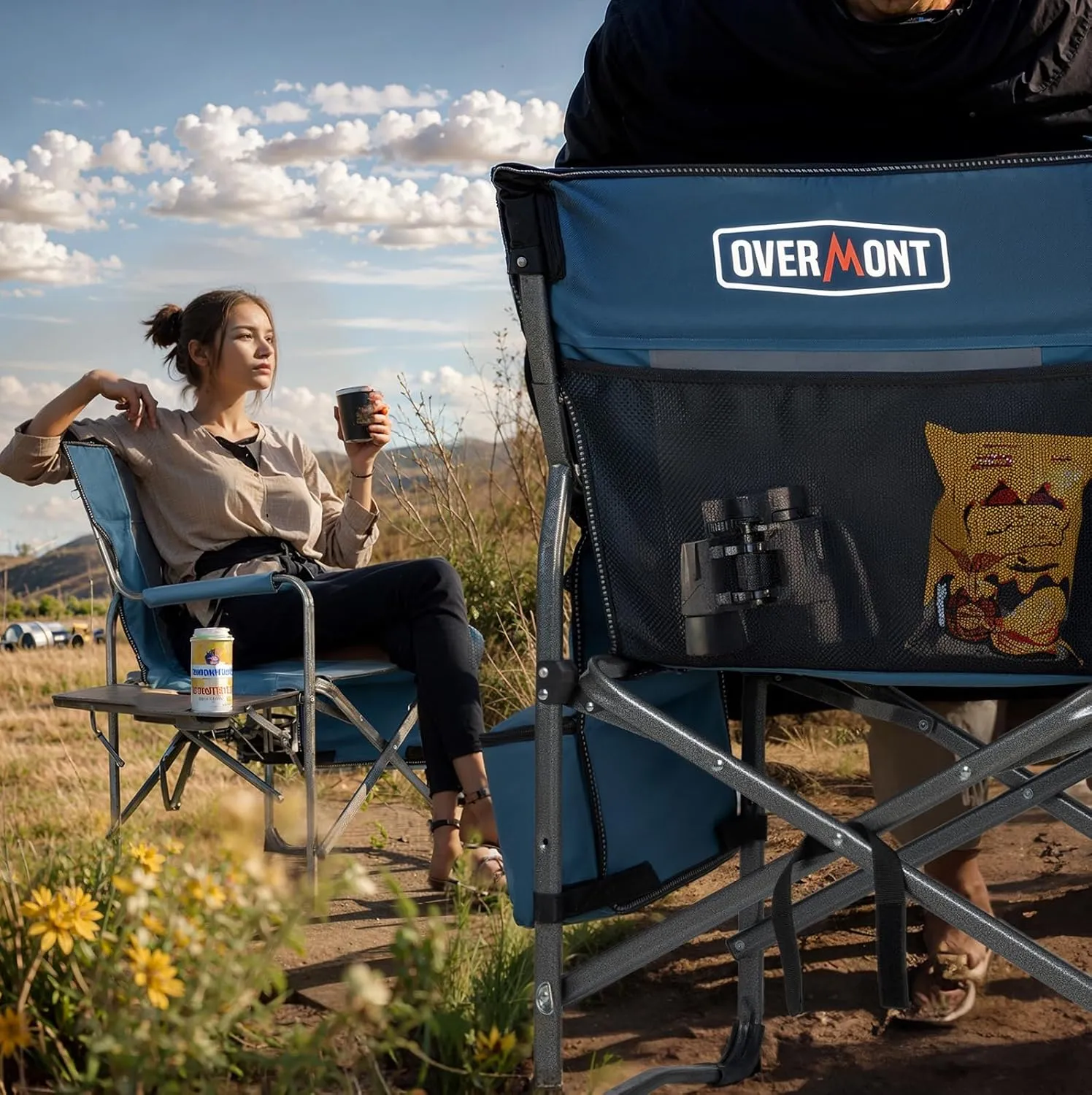 Overmont Oversized Lightweight Camping Chair - Comfortable Heavy Duty Foldable Directors Chairs with Side Table & Cooler Bag for Outside Camp Beach Picnic Lawn and Fishing Supports 400lbs